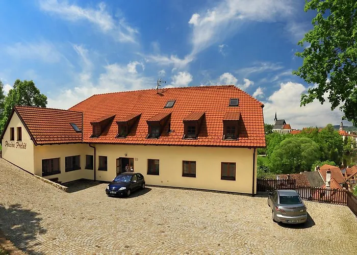 Prelat Πανσιόν